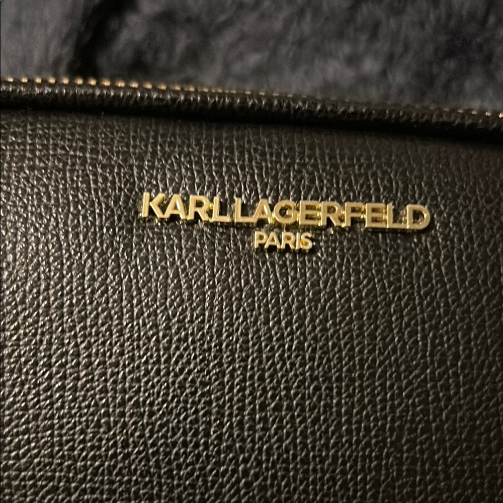 Karl Lagerfeld Black Adjustable Crossbody Bag with matching coin purse - Picture 2 of 16